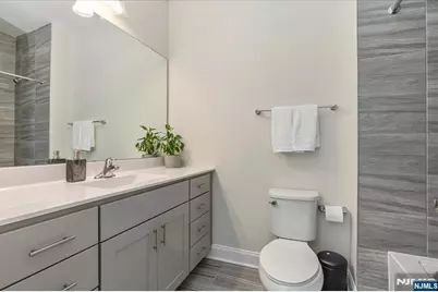 102 Abbe Road, Little Falls Township, NJ 07424 - Photo 18