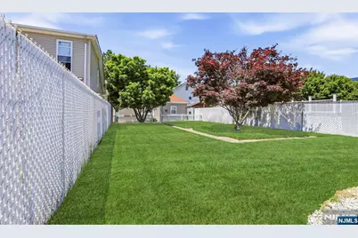 332 Riverside, Lyndhurst Township, NJ 07071 - Photo 6