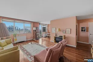 6040 Blvd E 5D, West New York, NJ 07093 - Photo 1