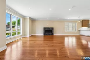 211 Warwick Ave 1, Fort Lee, NJ 07024 - Photo 4