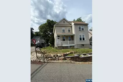 41 Outlook Avenue, Hawthorne, NJ 07506 - Photo 2