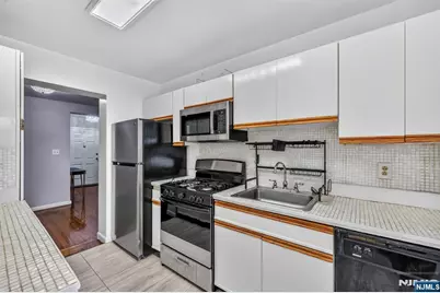 19 Lyons 204 #204, Newark, NJ 07112 - Photo 14