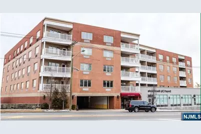 411 E Brinkerhoff Avenue 211 #211, Palisades Park, NJ 07650 - Photo 1