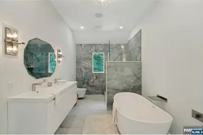 527 Lydia Lane, Wyckoff Township, NJ 07481 - Photo 16