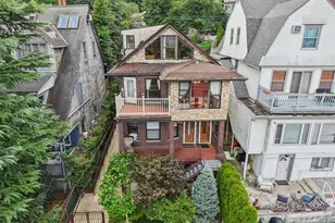 32 Hudson Terrace 2, Edgewater, NJ 07020 - Photo 1