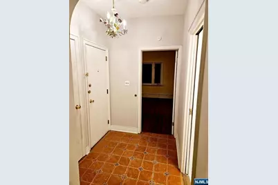 653 New York Avenue, Lyndhurst Township, NJ 07071 - Photo 18