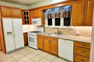 653 New York Ave, Lyndhurst Township, NJ 07071 - Photo 14