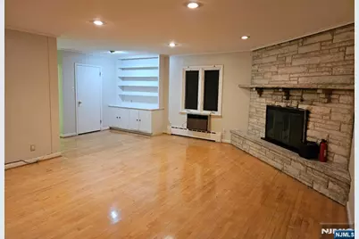 653 New York Avenue, Lyndhurst Township, NJ 07071 - Photo 22