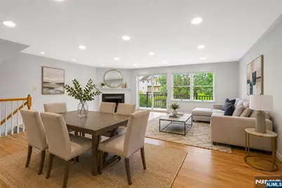 477 Undercliff Avenue, Edgewater, NJ 07020 - Photo 8