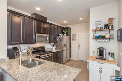 114 Wesmont Drive 4006 #4006, Wood Ridge, NJ 07075 - Photo 10