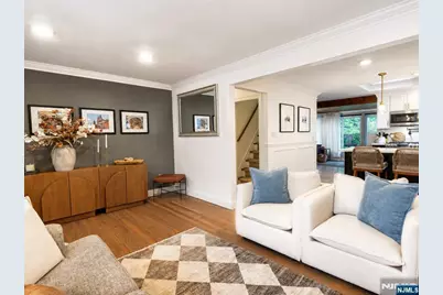 19 Long Avenue, Mahwah, NJ 07430 - Photo 4