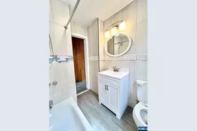 91 16th Street 2 #2, Bayonne, NJ 07002 - Photo 6
