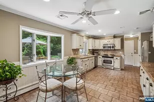 27 Chestnut Ave, Old Tappan, NJ 07675 - Photo 12
