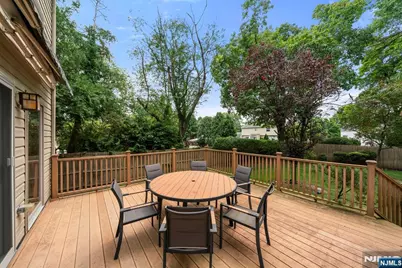 325 Cooper Place, Paramus, NJ 07652 - Photo 28