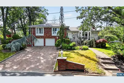 1230 Duncan Road, Fort Lee, NJ 07024 - Photo 2