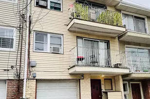 34 President St, East Newark, NJ 07029 - Photo 2