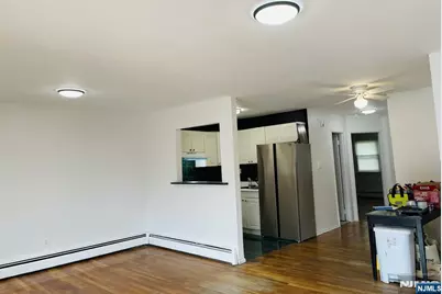 34 President Street 3 #3, East Newark, NJ 07029 - Photo 4