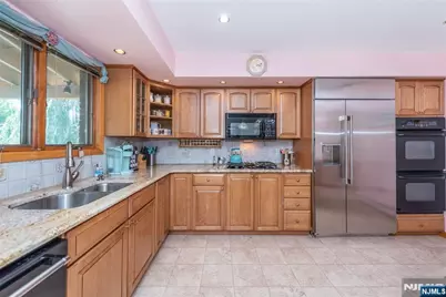13 Fox Run, Caldwell, NJ 07006 - Photo 28