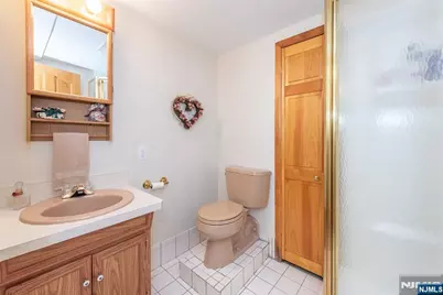 13 Fox Run, Caldwell, NJ 07006 - Photo 12