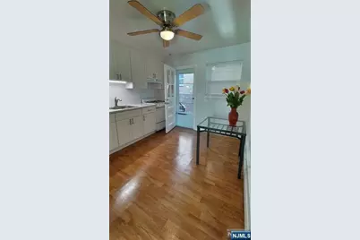 100 1E Clinton Place, Hackensack, NJ 07601 - Photo 6