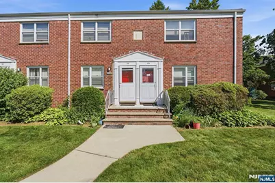 358 Esplanade 55 #55, Hackensack, NJ 07601 - Photo 2