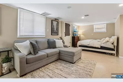 481 Macarthur Avenue 1 #1, Garfield, NJ 07026 - Photo 20