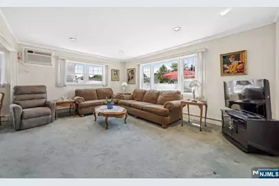 178 Cambridge Avenue, Saddle Brook Township, NJ 07663 - Photo 6