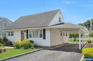 178 Cambridge Ave, Saddle Brook Township, NJ 07663 - Photo 30
