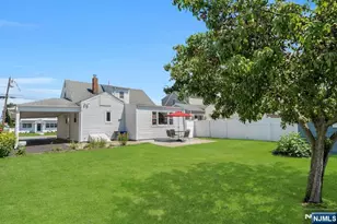 178 Cambridge Ave, Saddle Brook Township, NJ 07663 - Photo 28