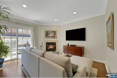 143 Stonegate Trail 44 #44, Cresskill, NJ 07626 - Photo 10