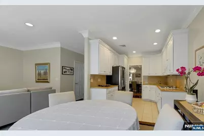 143 Stonegate Trail 44 #44, Cresskill, NJ 07626 - Photo 16