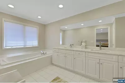 143 Stonegate Trail 44 #44, Cresskill, NJ 07626 - Photo 28