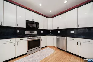 20 Pine Valley Road 148, Livingston, NJ 07039 - Photo 10