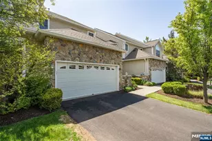 20 Pine Valley Road 148, Livingston, NJ 07039 - Photo 2