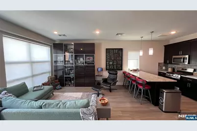140 Overlook Avenue D 1 #D 1, Hackensack, NJ 07601 - Photo 4