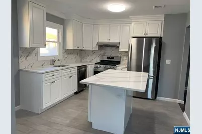 9006 Palisade Plaza Ground Floor #GROUND FLOOR, North Bergen, NJ 07047 - Photo 10