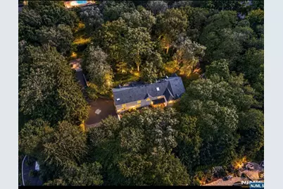 11 Pine Tree Drive, Saddle River, NJ 07458 - Photo 6