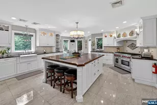 11 Pine Tree Dr, Saddle River, NJ 07458 - Photo 10