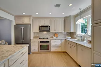 105 Roseland Avenue 1601 #1601, Caldwell, NJ 07006 - Photo 18