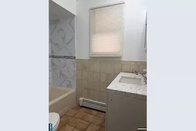 236 E Palisades Boulevard, Palisades Park, NJ 07650 - Photo 8