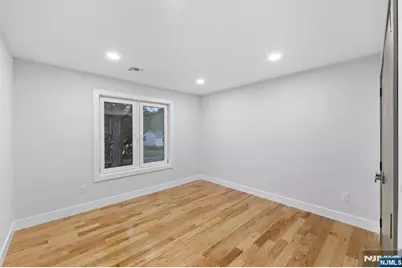 31-07 Morlot Avenue, Fair Lawn, NJ 07410 - Photo 34