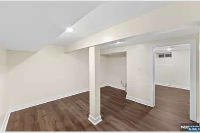 31-07 Morlot Avenue, Fair Lawn, NJ 07410 - Photo 40