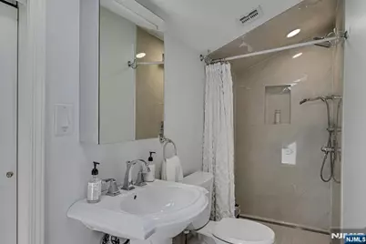 9 Yorkview Drive A3 #A3, Edgewater, NJ 07020 - Photo 18