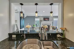 9 Yorkview Dr A3, Edgewater, NJ 07020 - Photo 16