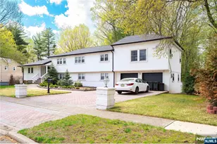 19 Coles Ct, River Edge, NJ 07661 - Photo 2