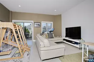 423 Lafayette Ave, Cliffside Park, NJ 07010 - Photo 40