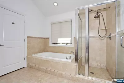423 Lafayette Avenue, Cliffside Park, NJ 07010 - Photo 30