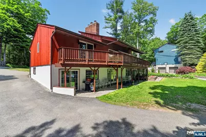 42 Goldfinch Lane, West Milford, NJ 07421 - Photo 32