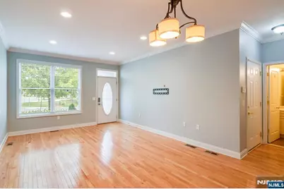 1503 Whitney Lane, Allendale, NJ 07401 - Photo 2