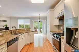 1503 Whitney Ln, Allendale, NJ 07401 - Photo 4